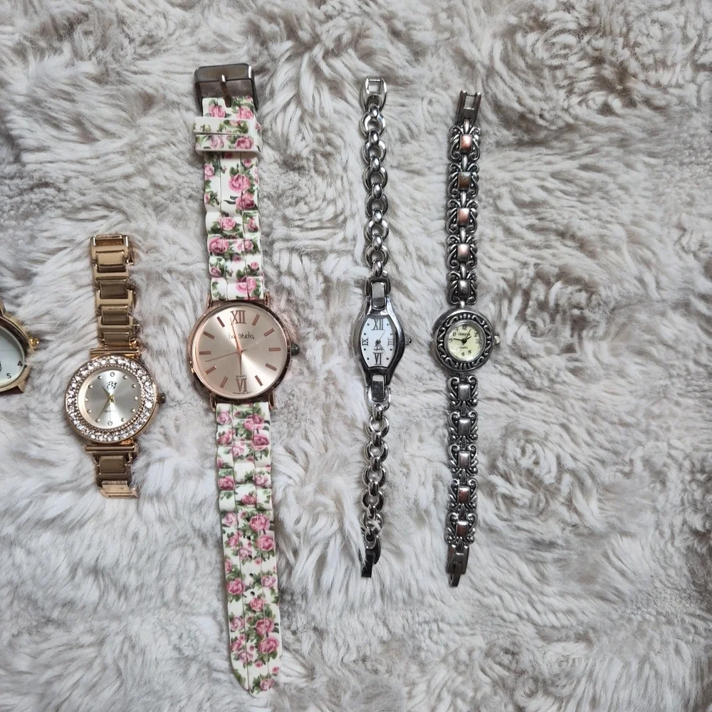 Watch Bundle Lot Vintage Modern Silver Tone Floral Silicone Band Large Mixed Lot